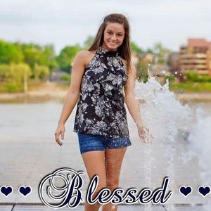 Meet your Posher, Christina